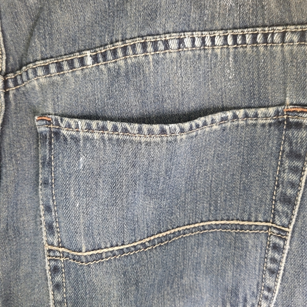 Tommy Bahama Standard Denim Jeans size 34x30 - Picture 6 of 10